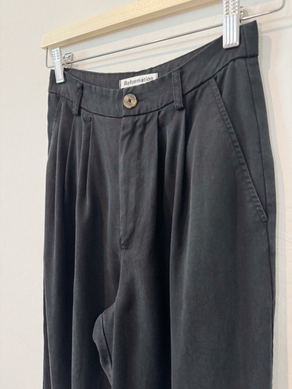 Reformation PETITE Mason Wide Leg Trouser Pants Short Relaxed Fit Faded Black 0 - Picture 4 of 13
